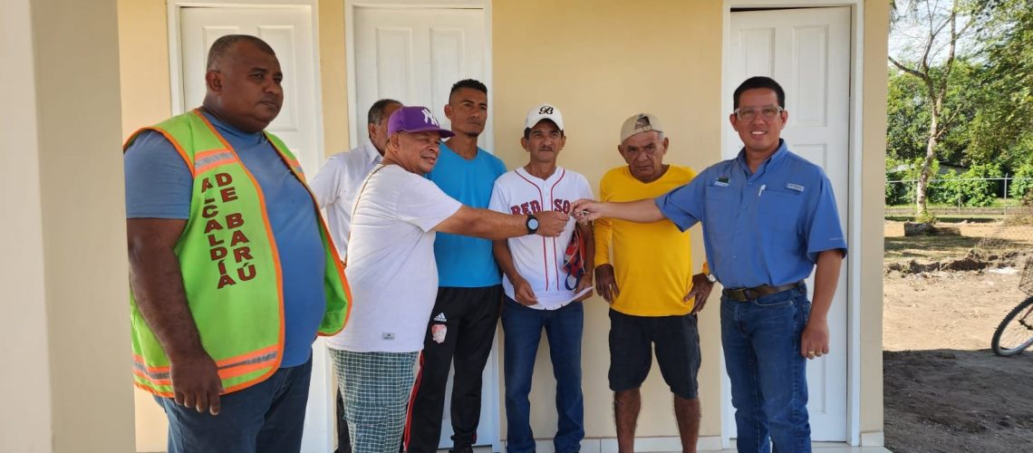 Entrega de áreas sanitarias Estadio San Vicente